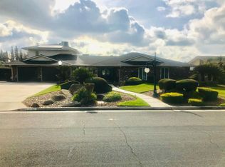 2727 W San Jose Ave, Fresno, CA 93711
