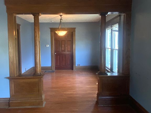3rd image of 1224 N High St