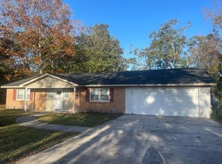 12 Oak St, Hinesville, GA 31313