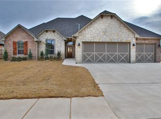 9232 NW 80th St, Yukon, OK 73099