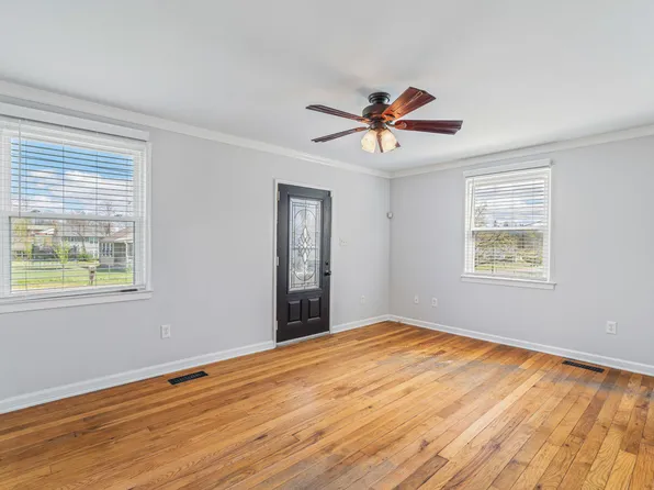 3701 Vera Dr, Knoxville, TN 37917