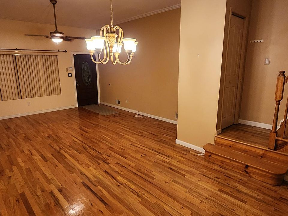 1st image of 275 Wingham St