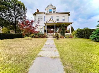 (Undisclosed Address), New Rochelle, NY 10805