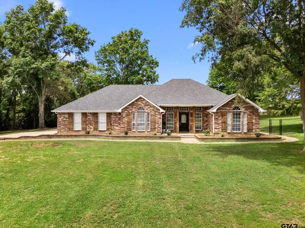 15497 Wagon Wheel Cir, Chandler, TX 75758