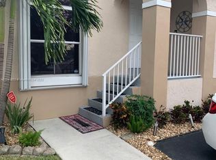 7030 SW 41st Pl, Davie, FL 33314