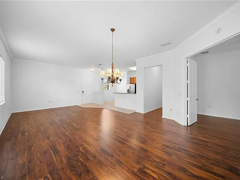 970 Peggy Cir #604 — Photo 8