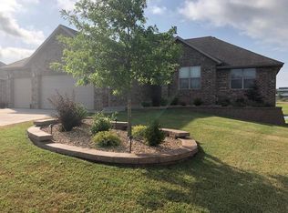 4656 E Kentbrook Dr, Springfield, MO 65802
