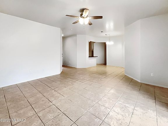 3rd image of 18879 S Brentford Dr