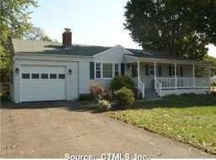 4 Highland Rd, Windsor Locks, CT 06096