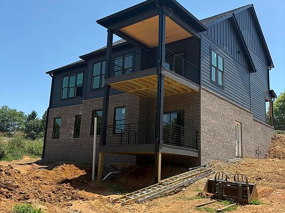 4th image of 579 Carroll Creek Rd