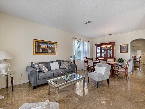 3rd image of 3001 Siesta View Dr