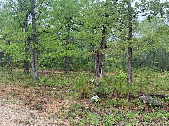 3rd image of 740 Fox Hollow Rd