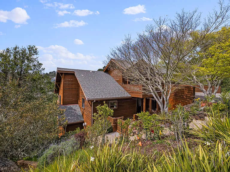 985 W California Ave — Photo 46