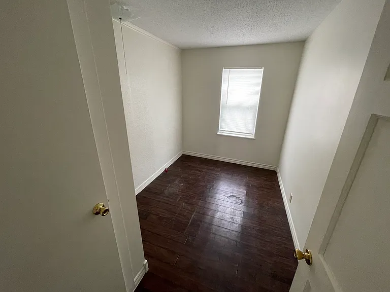 72 Military St #5 — Photo 7