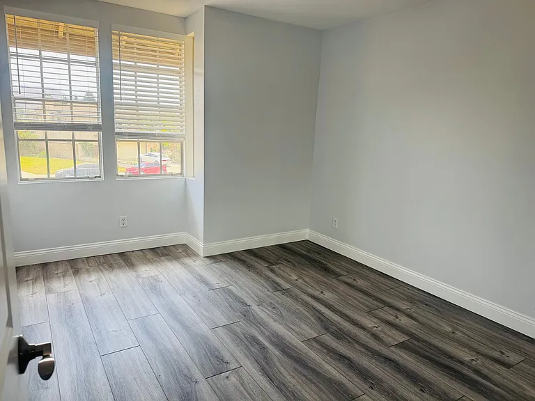 1435 Spyglass Way — Photo 10