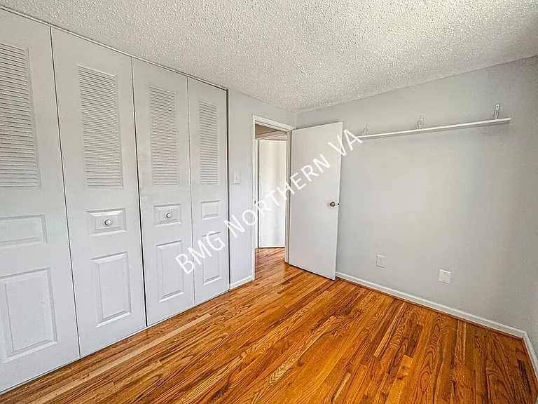 8627 Spring Creek Ct — Photo 19