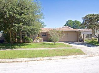 11204 Island Pine Dr, Port Richey, FL 34668