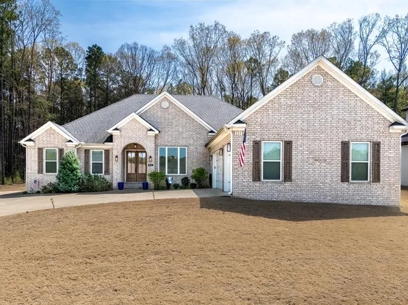 411 Sienna Lake Dr, Little Rock, AR 72210