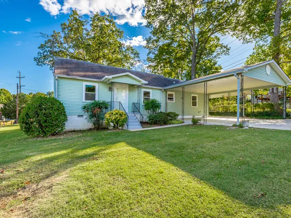 4002 Woodmont Dr, Chattanooga, TN 37412