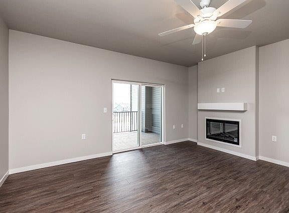 5th image of 202 Sycamore Dr #12