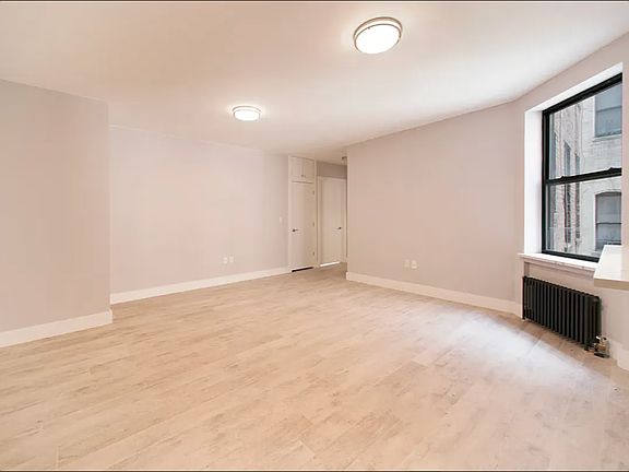 4th image of 502 W 152nd St #9
