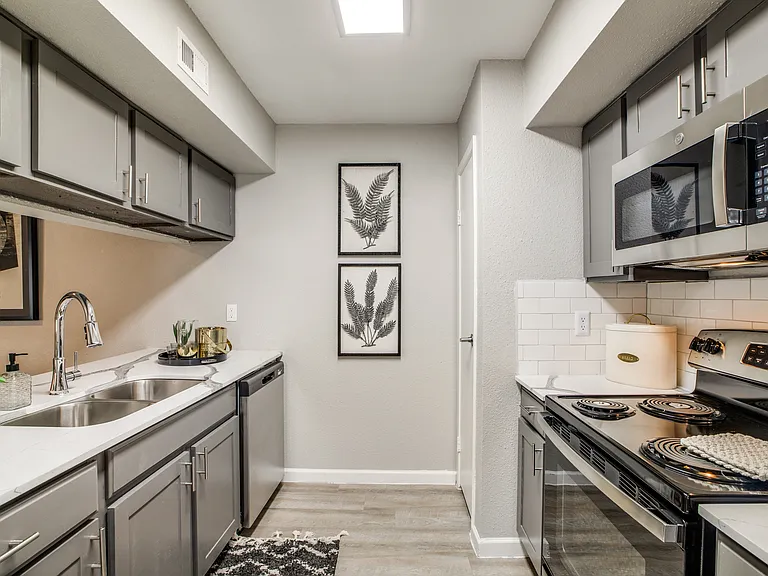 The Sutton Apartments — Photo 1