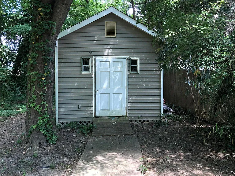 3626 Laurel Hills Rd — Photo 34