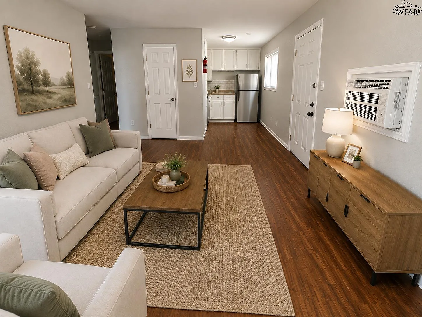 2 bed, 1.0 bath, 577 sqft, $800 — Photo 1