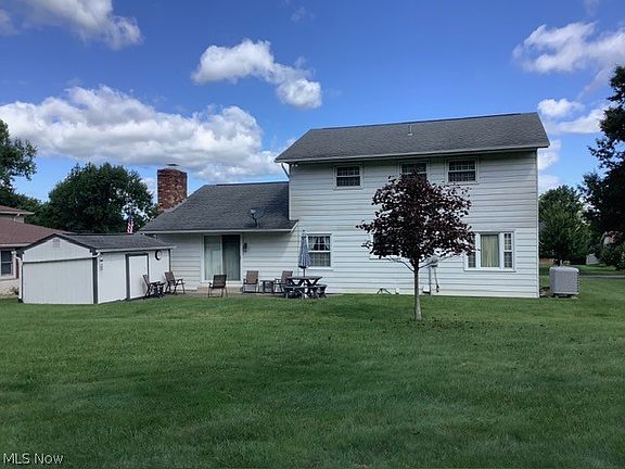 5th image of 1560 Raywood Rd