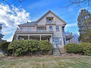 39 Beechwood St APT 1, Cohasset, MA 02025