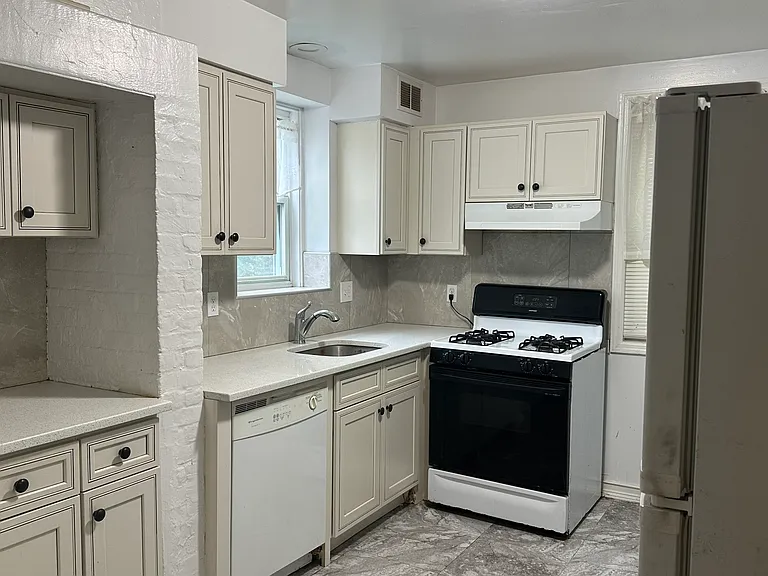 Large newer kitchen