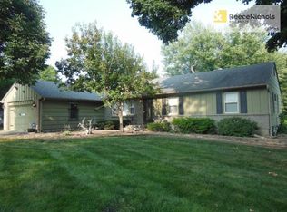 5901 Laurel Ave, Raytown, MO 64133