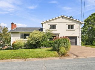 11 Laurentian Dr, Halifax, NS B3M 3G2