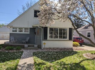 146 N 91st Pl, Milwaukee, WI 53226