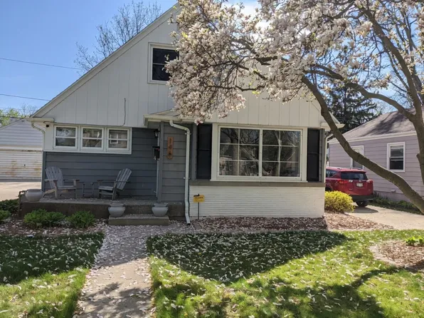 146 N 91st Pl, Milwaukee, WI 53226