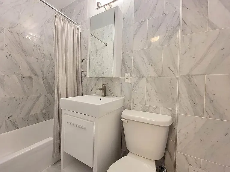 226 E 26th St #2W — Photo 7