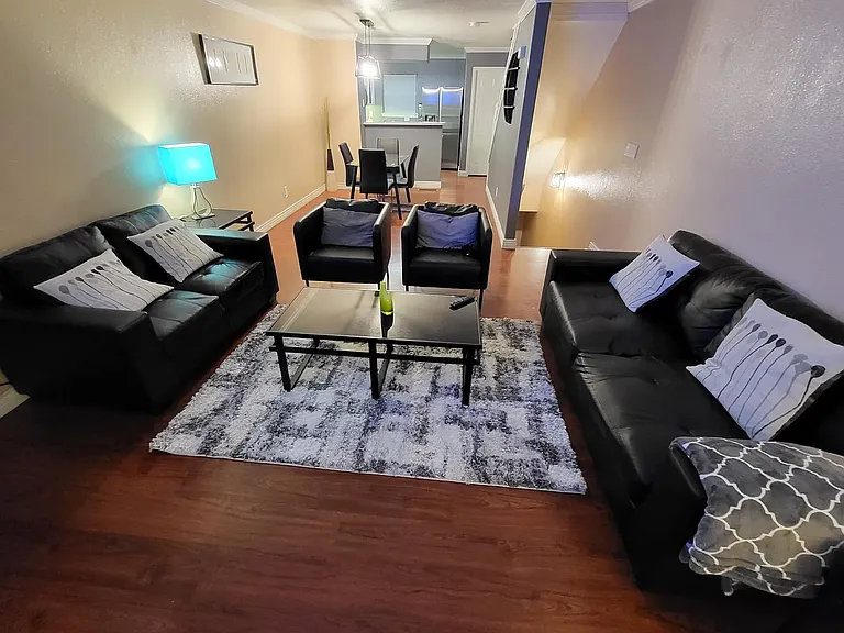 11809 E Kepner Dr — Photo 10
