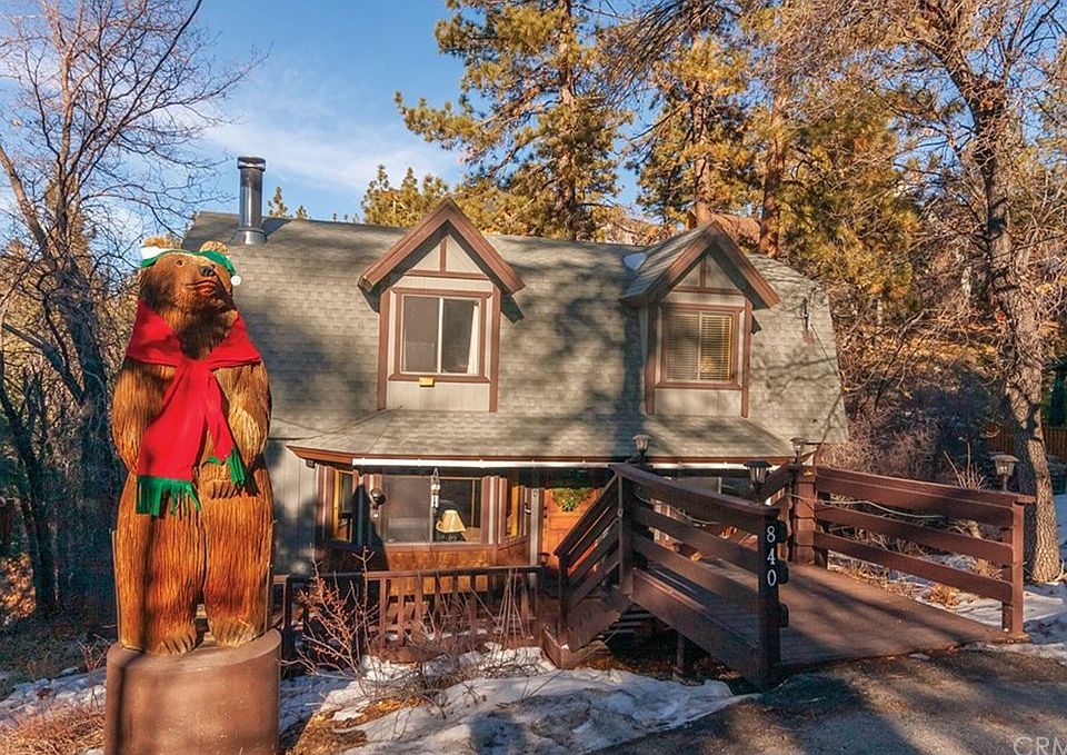 1st image of 840 Villa Grove Ave