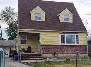 82 Ethel St, Valley Stream, NY 11580