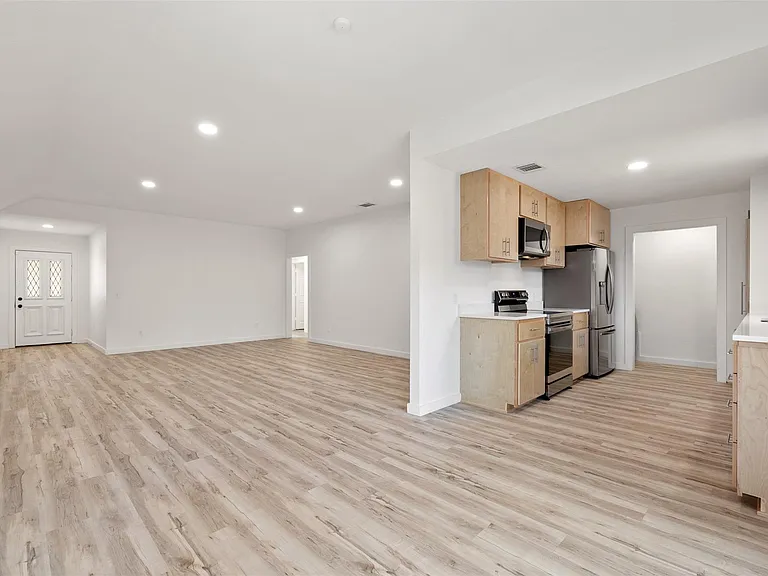 85 Ridgewood Cir — Photo 6