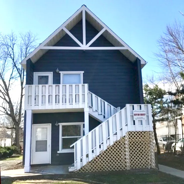 209 W. Beardsley Ave. - 1 — Photo 1