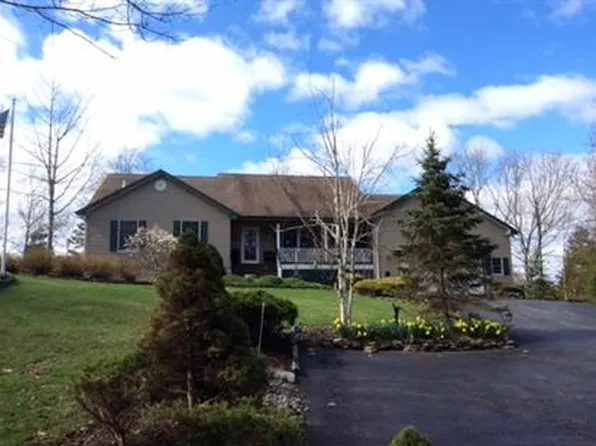 11 Crest Rd, Sussex, NJ 07461