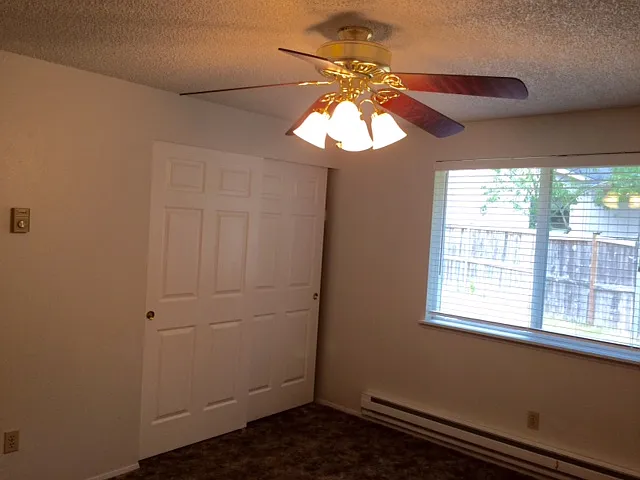 2625 Maccubbin Ln SE #B — Photo 7