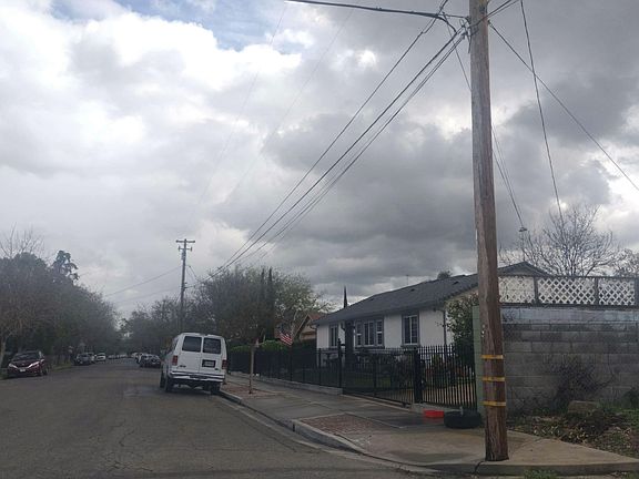3rd image of 2266 E Taylor St