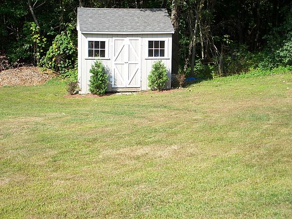 Back Yard-Shed storage