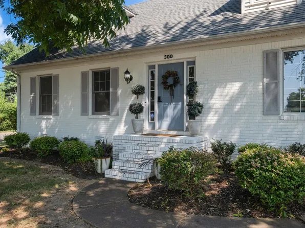 500 8th St, Lawrenceburg, TN 38464