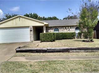 7109 Winterberry Dr, Dallas, TX 75249