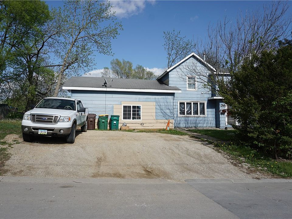 1st image of 523 S 2nd St