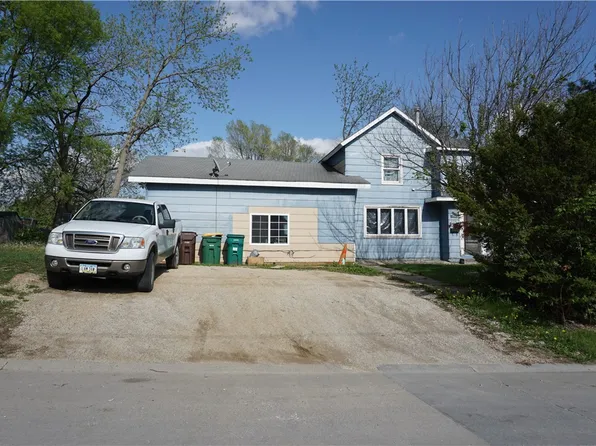 523 S 2nd St, Winterset, IA 50273