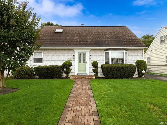 2nd image of 48 Teneyck Avenue